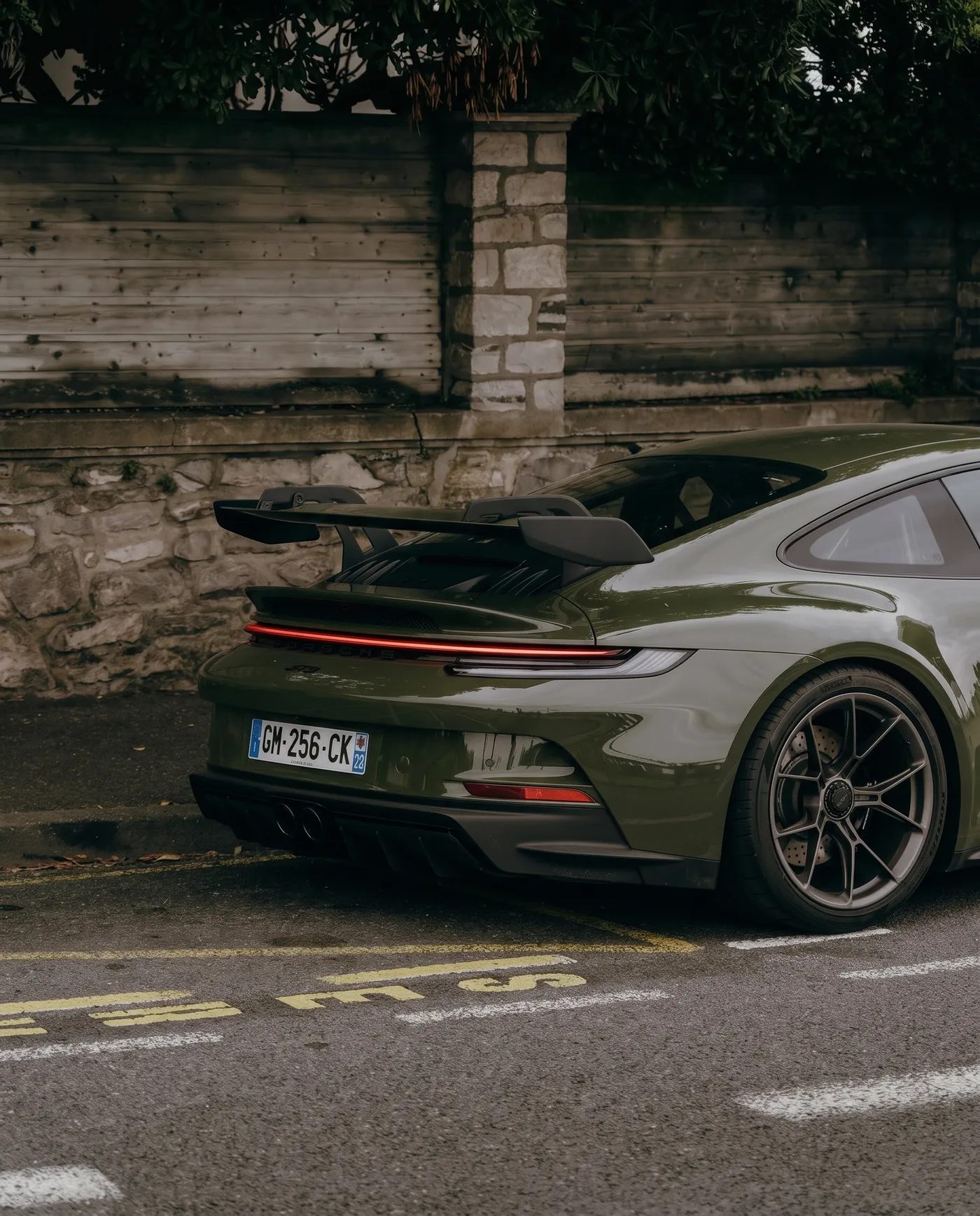 Rear three-quarter view with the wing