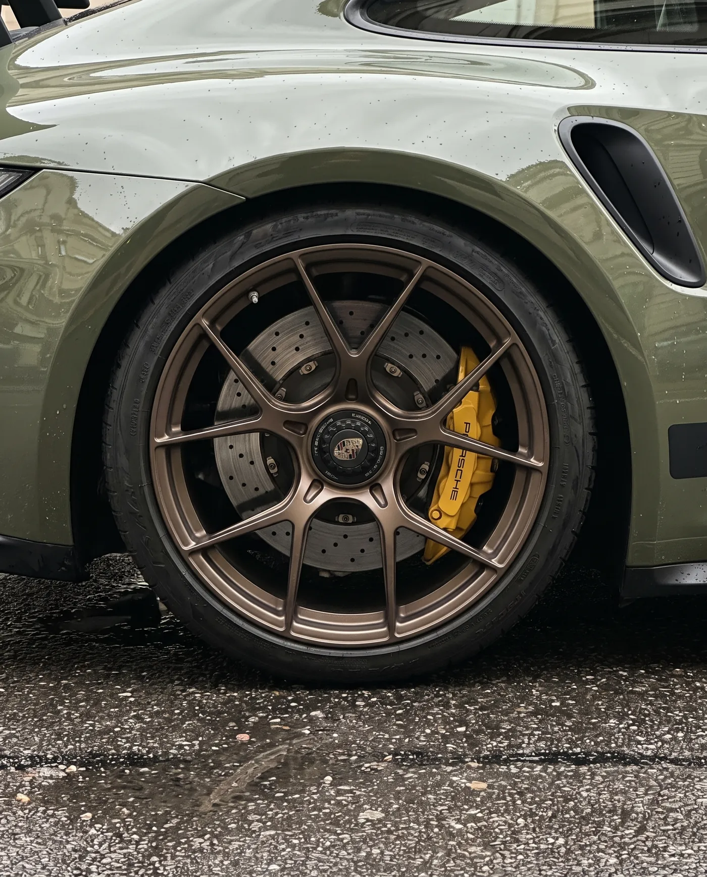Bronze forged wheel with yellow calipers